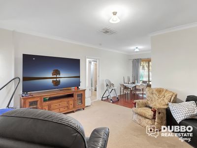 427 Wheelers Lane, Dubbo
