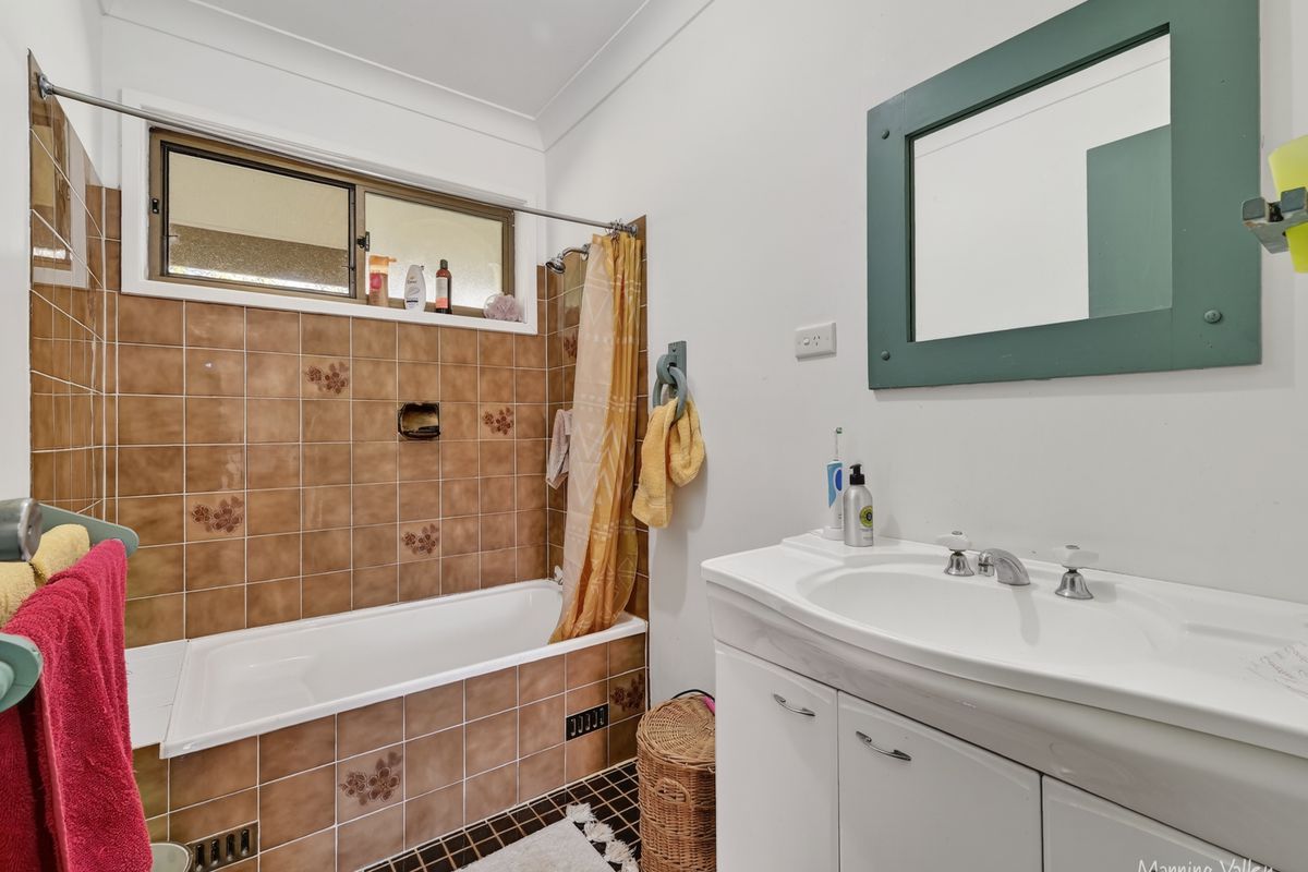 467 Tallwood Drive, Rainbow Flat