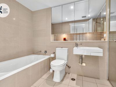 70 / 11 Bay Drive, Meadowbank