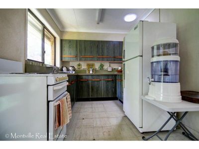 6 Boongala Avenue, Montville