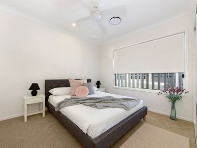 4 / 6 Park Cove Boulevard, Hope Island