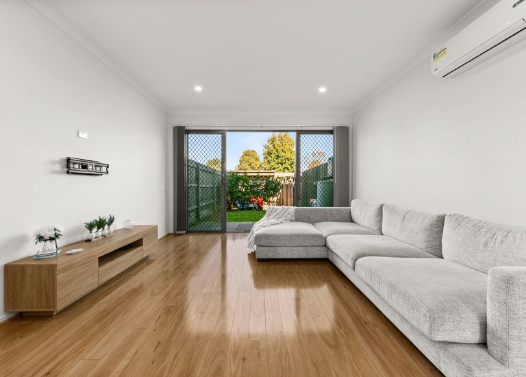 34 Demmie Mews , Lyndhurst