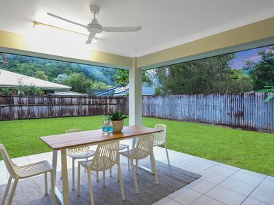 105 Gamburra Drive, Redlynch