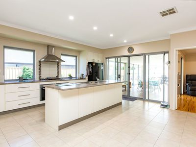 5 Tobar Road, Dalyellup