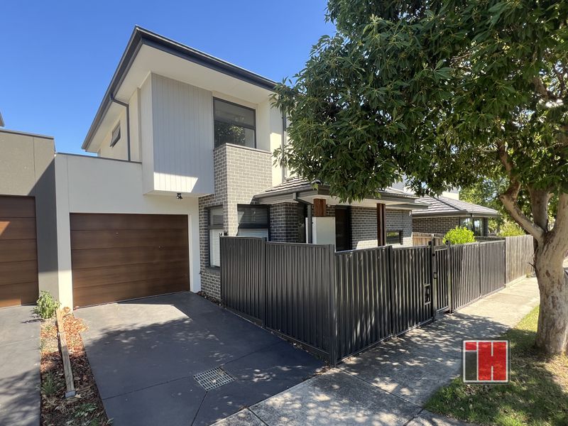 36 Mckean Street, Box Hill North