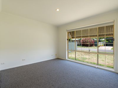 4 Jamison Park Drive, Kangaroo Flat