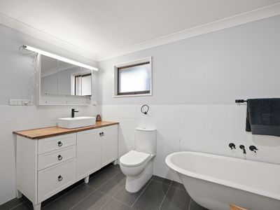 11 Harrier Parade, Tamworth