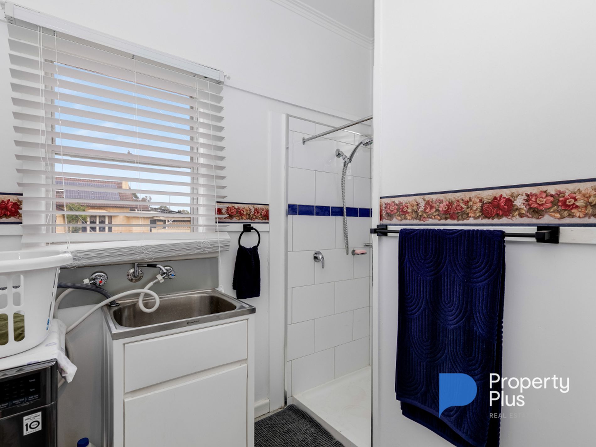 10 ARMSTRONG STREET, Charlton