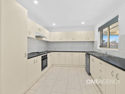 16 Juniper Place, Worrigee