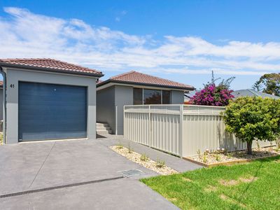 1 / 41 Parkes Street, Oak Flats