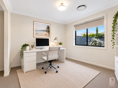 30 Sorrento Way, Hamlyn Terrace