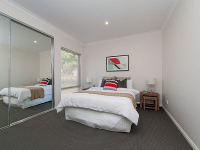 *4/57 Coode Street, Bayswater