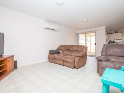 8 / 4 Reynolds Place, South Hedland