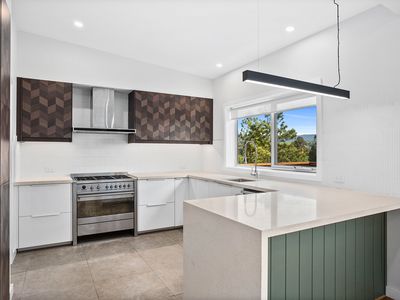 130C Farmborough Road, Farmborough Heights