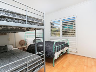 38 Wilfred Barrett Drive, The Entrance North