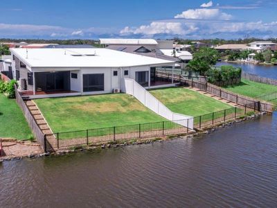 2 / 28 Earl St Vincent Circuit, Eli Waters
