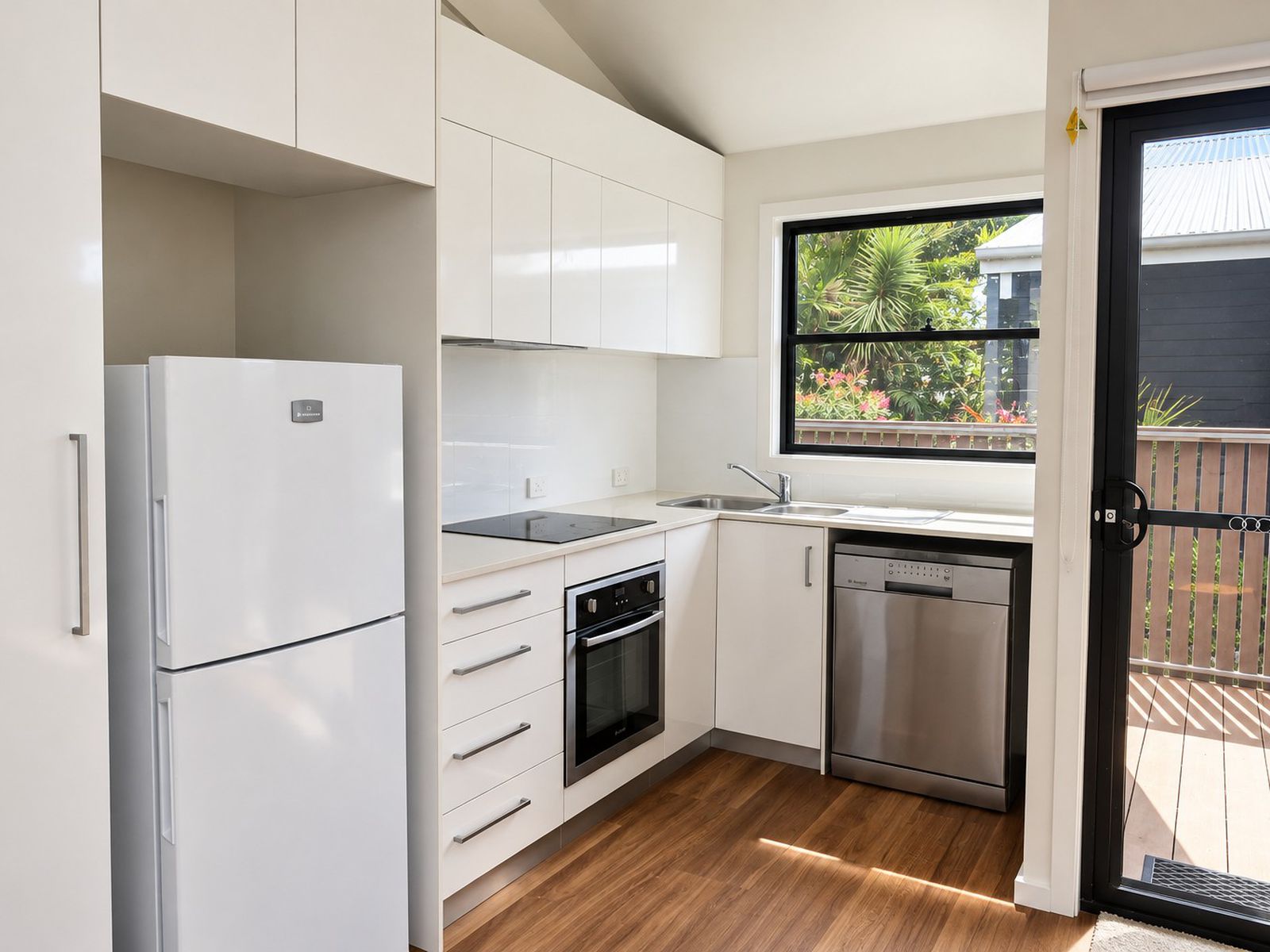 9 / 51 Rajah Road, Ocean Shores