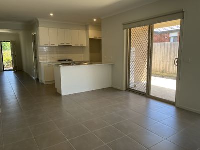 133 Rossack Drive, Waurn Ponds