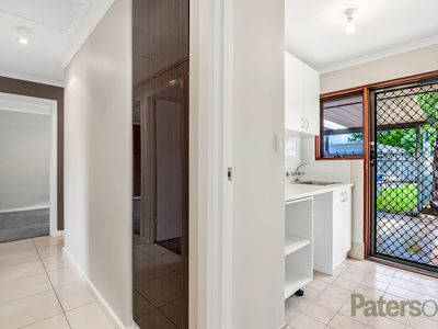 20 Warburton Drive, Woodcroft