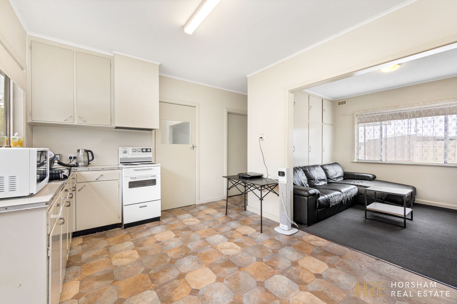 1 4 / 9 Burgess Street, Horsham