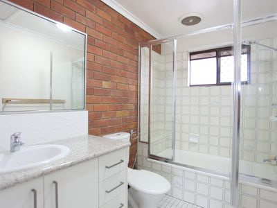 18 / 7 Chamberlain Avenue, Rochedale South