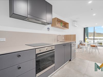 819 / 1 elouera st, Braddon