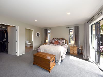 37 Mcmahon Drive, Aidanfield