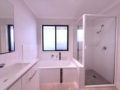 18 Sundowner Road, Clinton