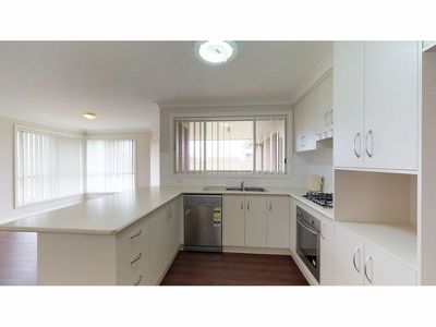 13 Thornett Place, Dubbo
