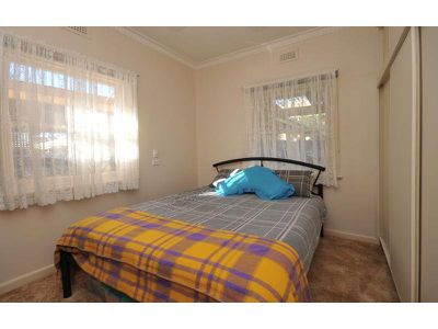 109 Symonds Street, Golden Square