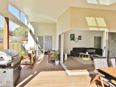 6 Boeing Avenue, Lake Conjola