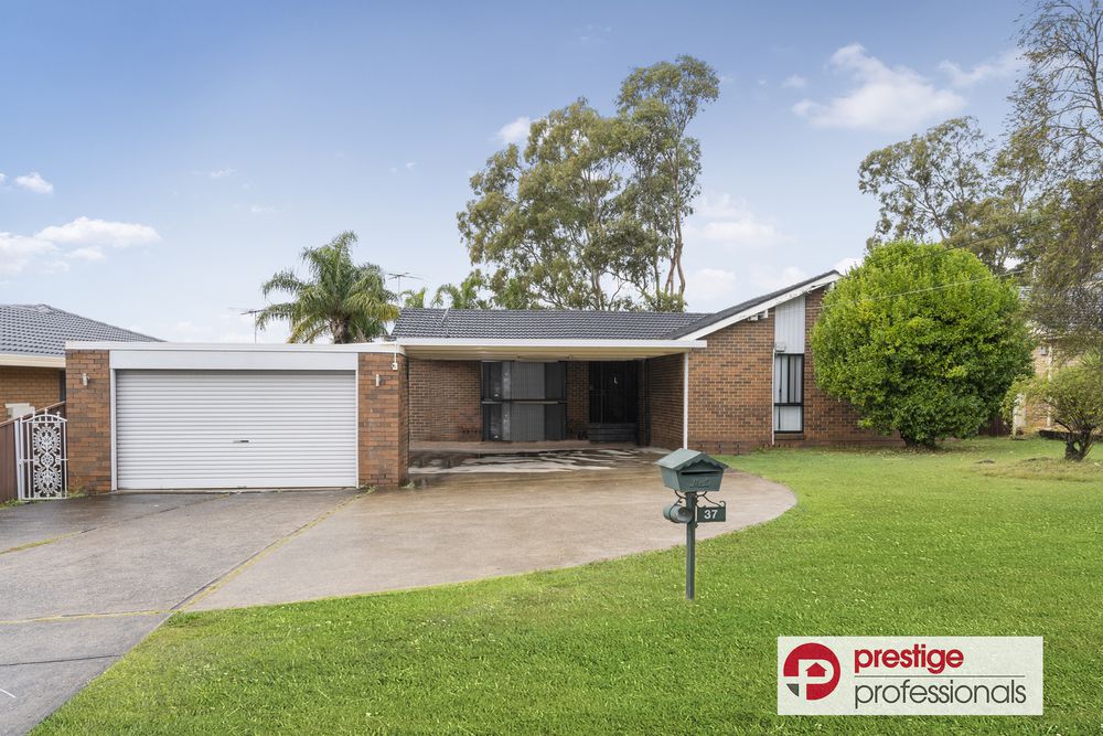 37 Clyde Avenue, Moorebank