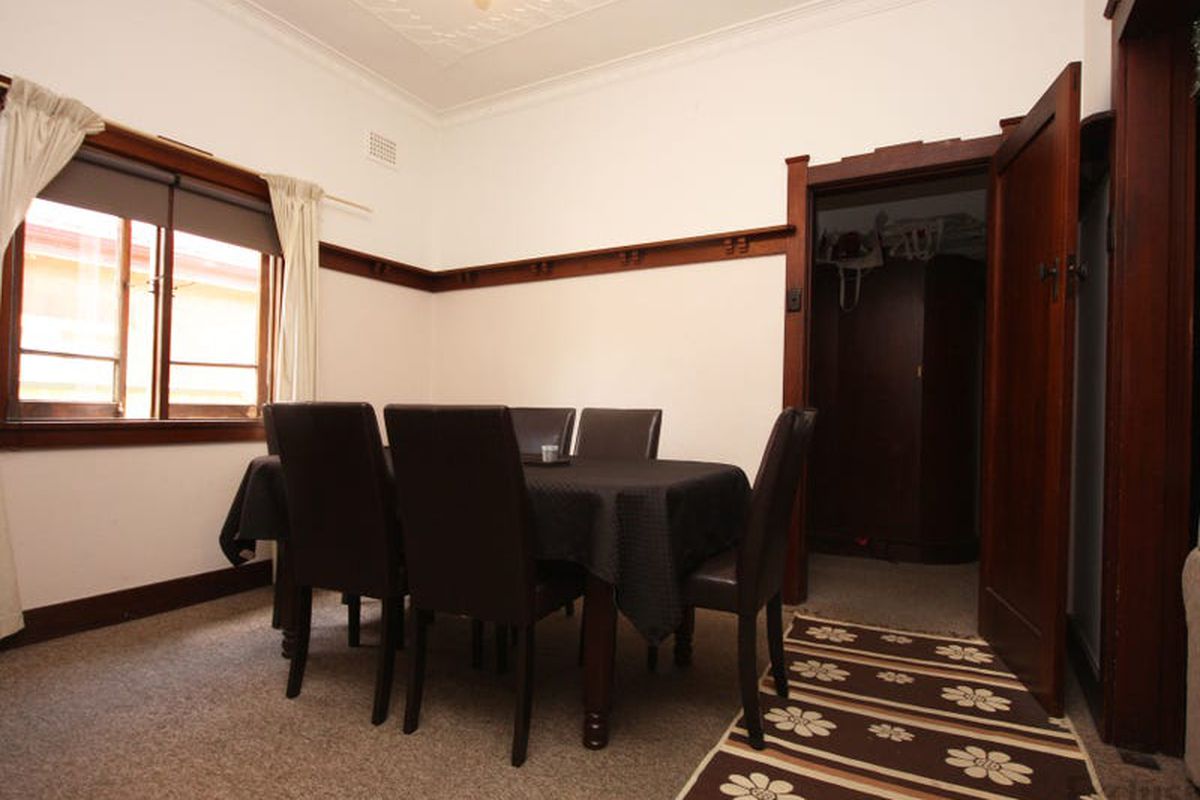 10 Charleston Avenue, Earlwood