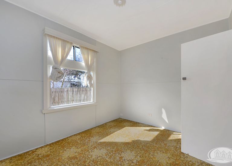 6 Valmai Avenue, Portland