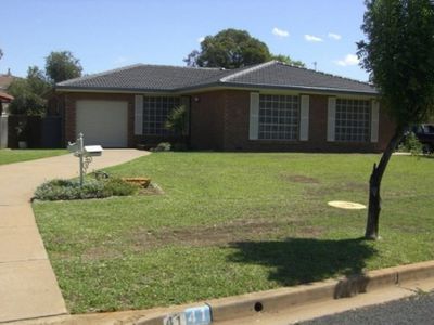 49 Fairview Street, Dubbo