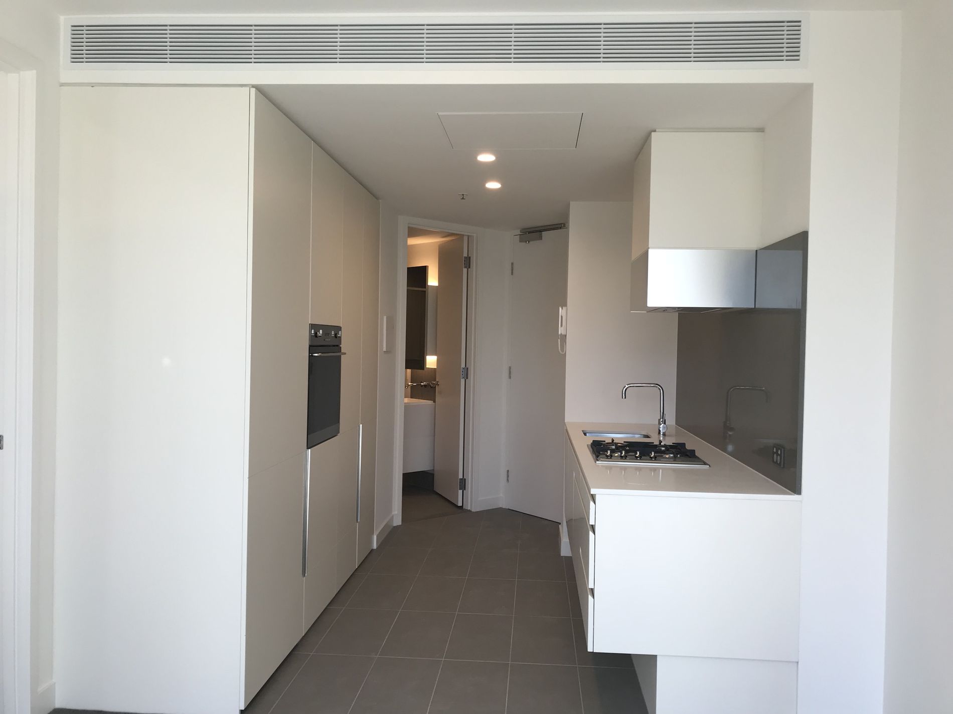 2509 / 105 Clarendon Street, Southbank