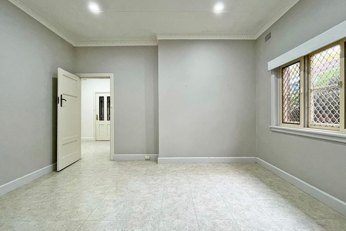 47 Pemberton Road, Strathfield