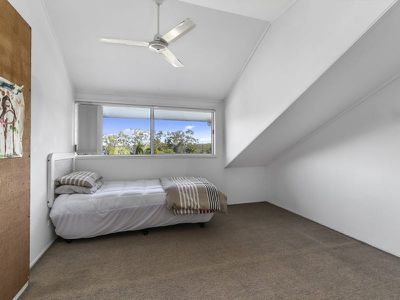 2 / 7 Lake Street, Tewantin