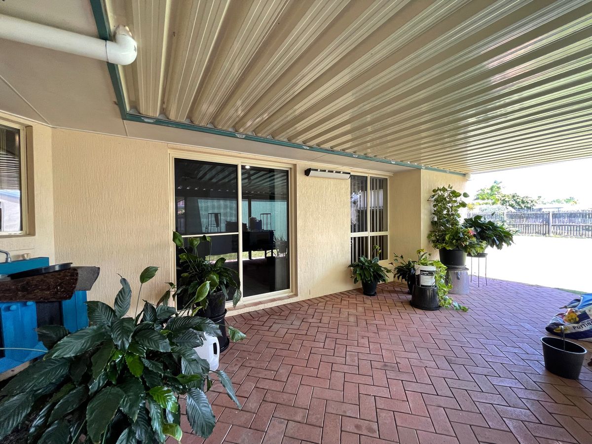 58 Bowerbird Avenue, Eli Waters