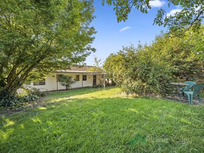 22 Lakeside Avenue, Mount Beauty