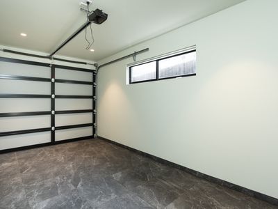 8 Hunts Avenue, Eastwood
