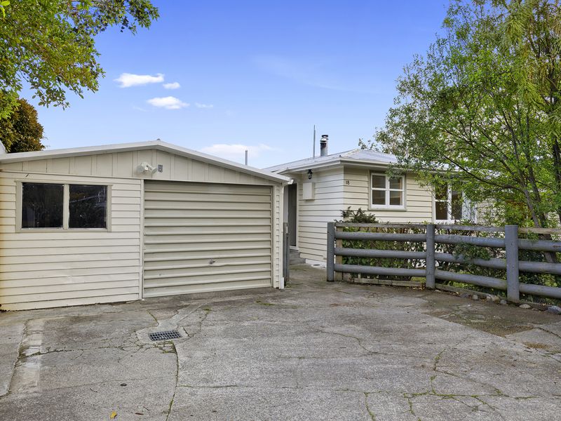 18 Longfellow Street, Trentham