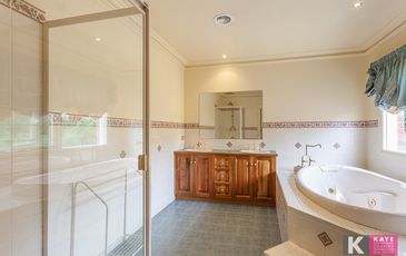 25 Woods Point Drive, Beaconsfield