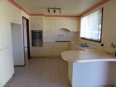 3 Daydream Crescent, Hinchinbrook