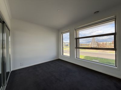4 Maven Way, Tarneit
