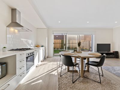 42 Caesar Street, Officer