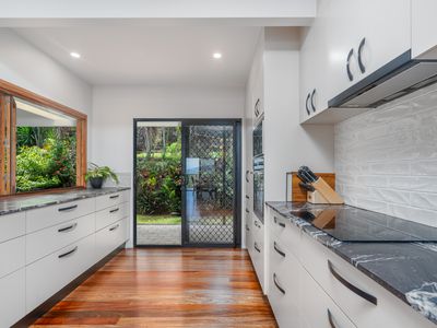 35-39 Marti Street, Bayview Heights