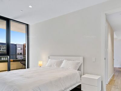 132 / 33 Quay Boulevard, Werribee South