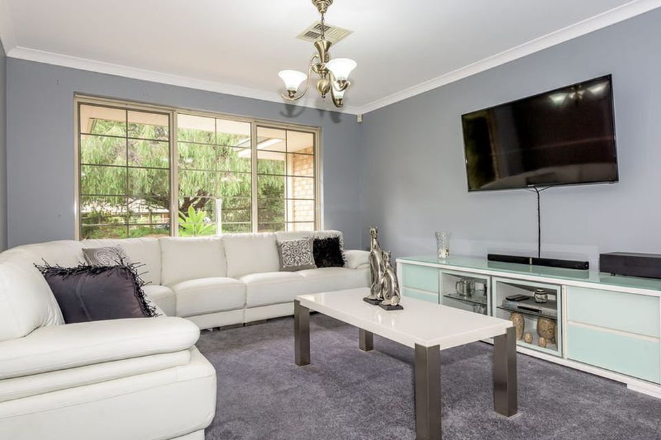 6 Loxley Place , Baldivis