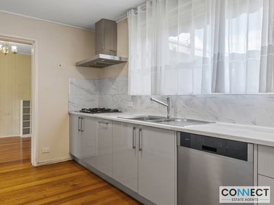 6 Colvin Court, Glen Waverley